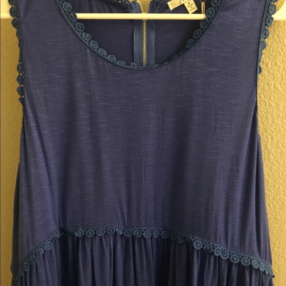 Blue dress - Picture 3 of 5